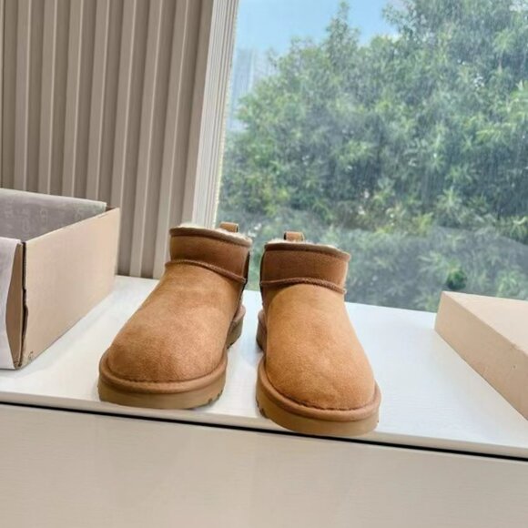 UGG Classic Ultra Mini Chestnut - Picture 5 of 7